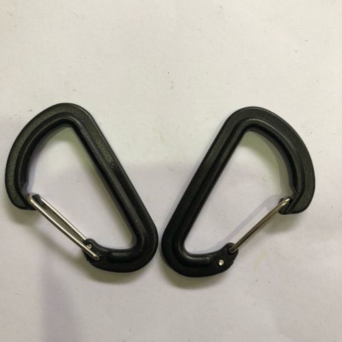 Factory Hot Sale Plastic D-Shaped Hanger Climbing Button Carabiner D-Shaped Hooks Iron Wire Hooks Environmental Protection Luggage Accessories