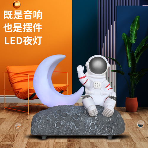 moon light astronaut luminous bluetooth speaker new creative gift birthday gift decoration audio y-589