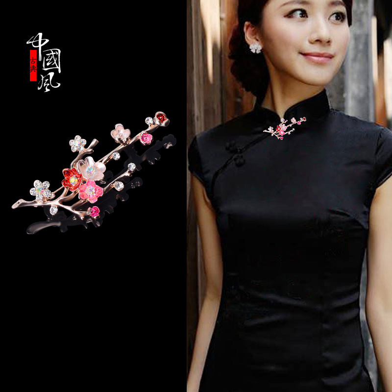 工厂批发中国风梅花胸针高档女士别针衣饰品气质优雅开衫领针胸饰