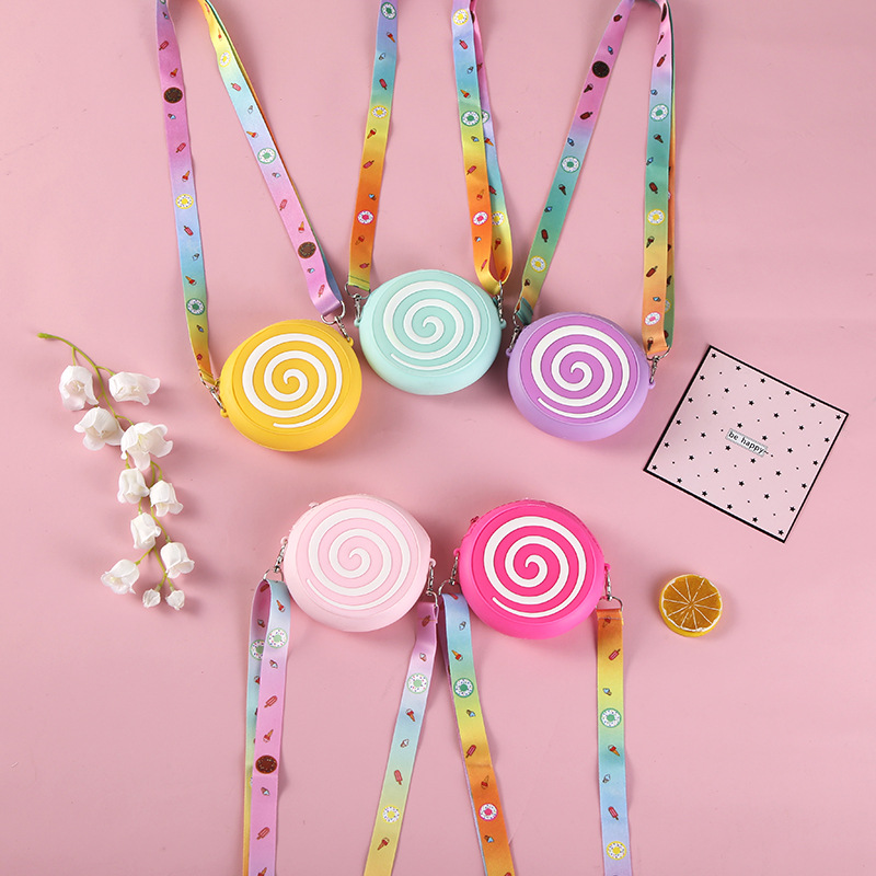 包包2021新款百搭儿童包女可爱萌卡通小孩硅胶手机包迷你零钱包