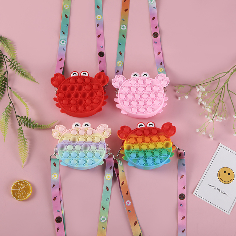 灭鼠先锋ins零钱包女小斜跨硅胶包韩系少女心可爱硬币包包带挂绳