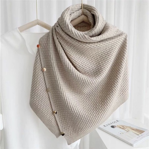 Autumn and Winter New Ins Style Versatile Knitted Scarf Women‘s Fashion Warm Shawl variety Outerwear Cloak Wholesale