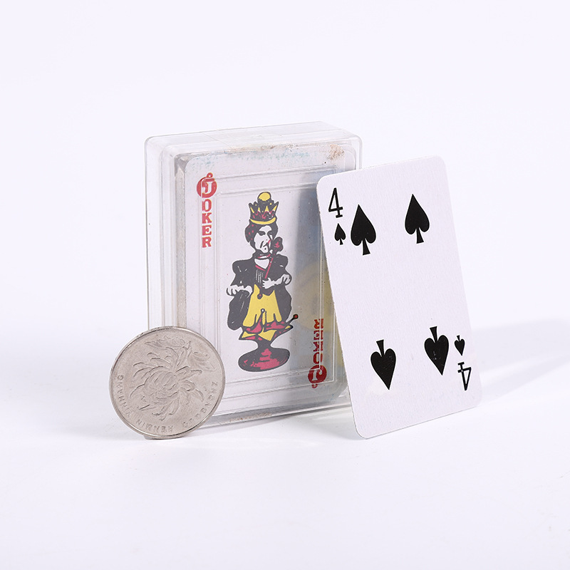 厂家直销现货有趣迷你小扑克牌 可爱的小扑克牌 旅行扑克小扑克牌