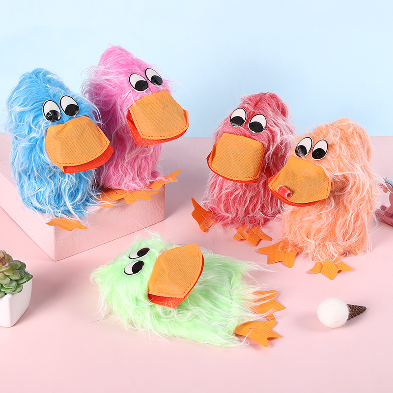 地摊吐舌鸭 厂家现货毛绒玩具 娃娃公仔手偶嘴巴可动动物手偶夜市