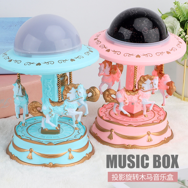 厂家直批跨境灯光旋转木马音乐投影星空八音盒创意工艺品摆件装饰