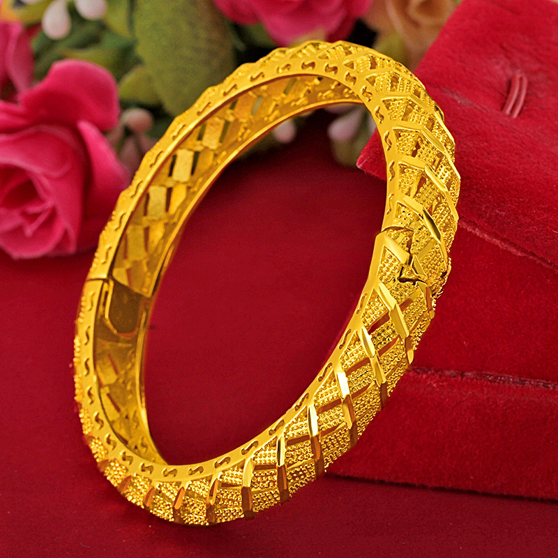 跨境时尚越南沙金镂空手镯铜真空电镀24k不掉色手环婚庆复古雕花