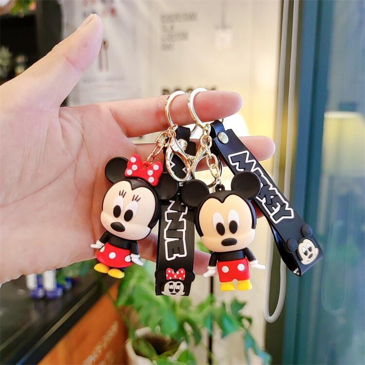 新版皮绳卡通公仔钥匙扣情侣包包挂件创意礼品赠品娃娃机商品批发