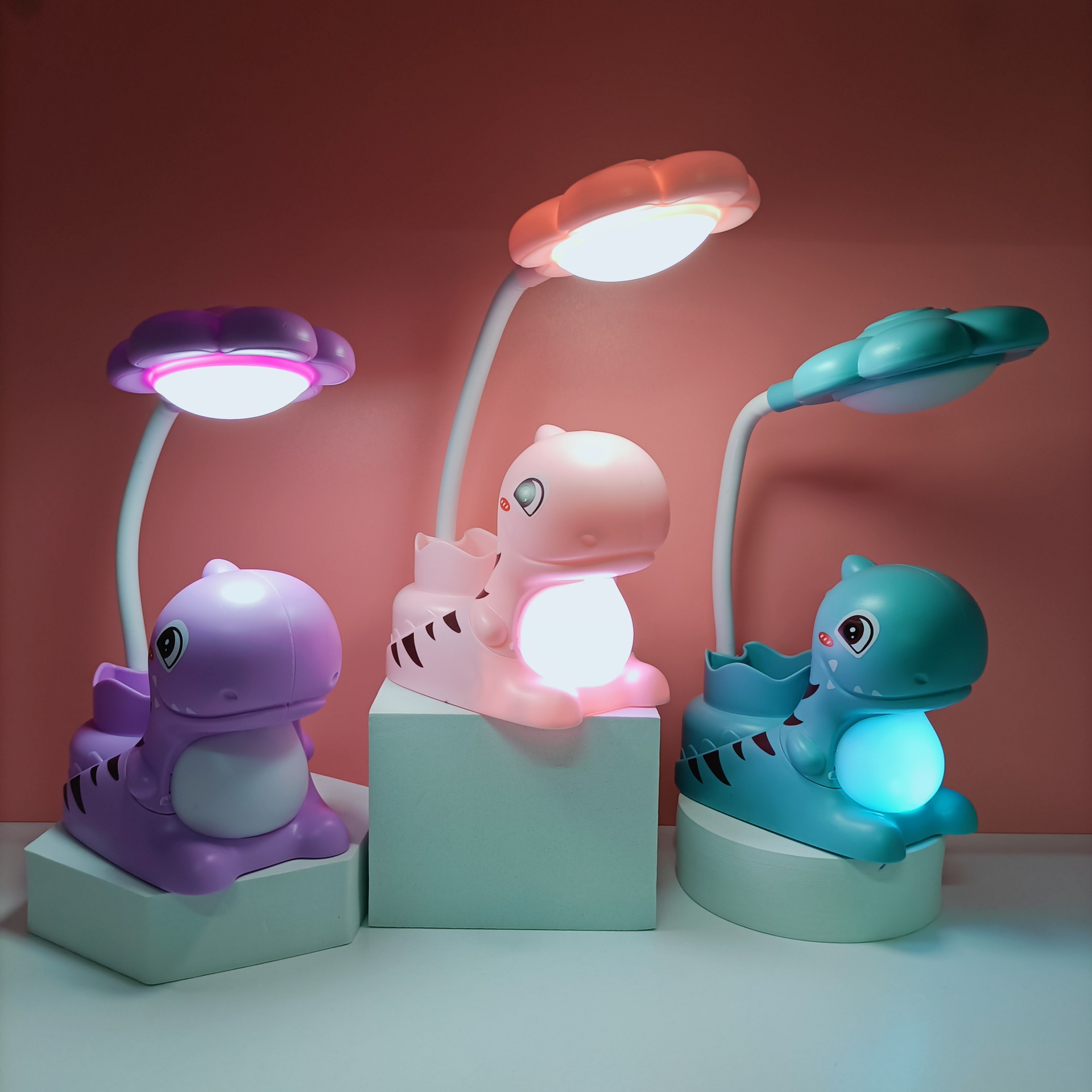 桌面便携卡通创意小恐龙夜灯台灯三档带削笔刀学习护眼LED灯学生