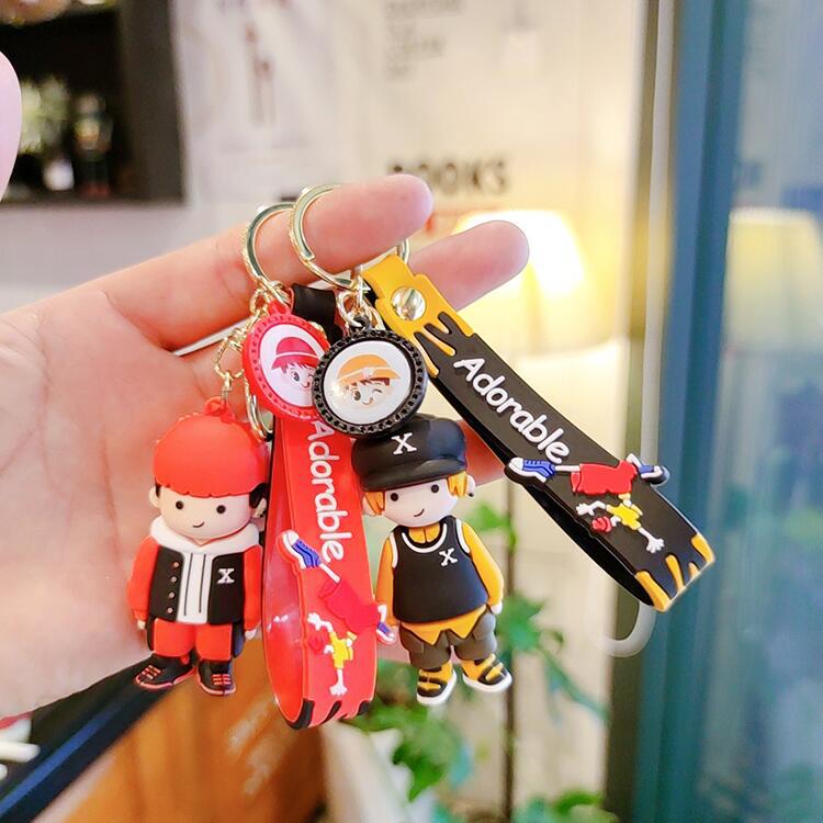 潮酷男孩卡通公仔钥匙扣情侣包包挂件创意礼品赠品娃娃机商品批发