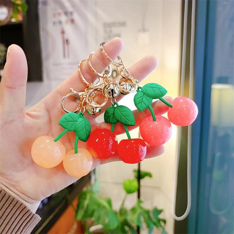 树脂樱桃卡通钥匙扣情侣包包挂件创意礼品赠品娃娃机商品批发