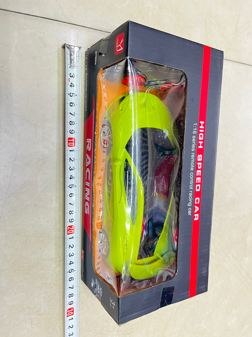 新款四通道遥控车迈凯轮跑车1:18仿真车，带前车灯，二色混