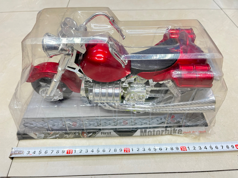 新款电镀喷漆惯性摩托车