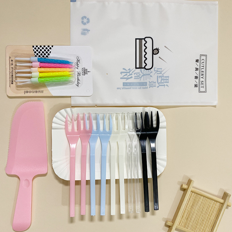 一次性生日蛋糕刀叉盘蜡烛套装餐具三齿叉套餐批发