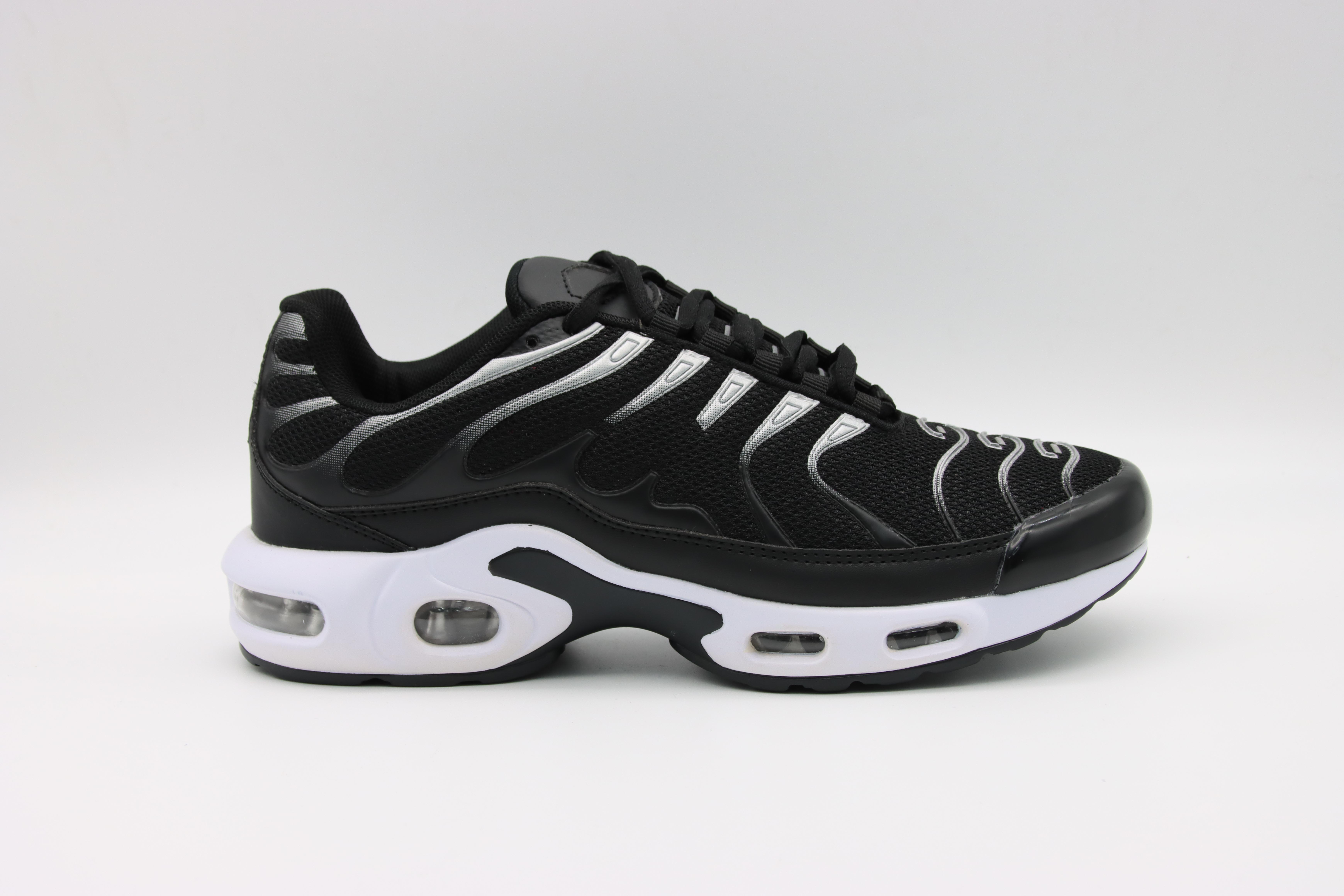 2021新款秋冬季男女潮鞋百搭潮流运动鞋轻便减震防滑运动跑步鞋