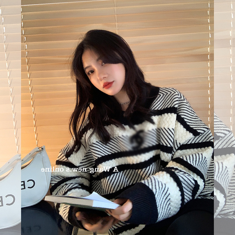 2021年新款圆领条纹毛衣女秋冬套头宽松慵懒风长袖针织衫上衣