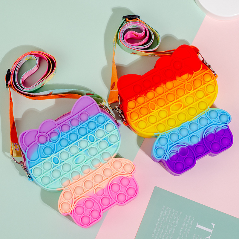 跨境新款灭鼠先锋KT猫包包手指硅胶按压泡泡乐儿童解压玩具现货