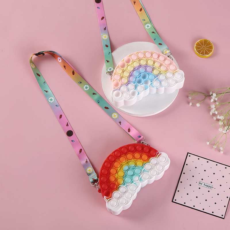 灭鼠先锋包包女可爱斜挎包2021新款硅胶手机包卡通零钱少女儿