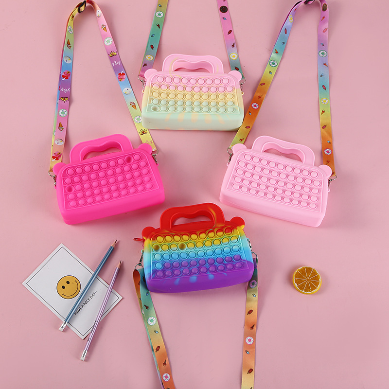 灭鼠先锋包包彩虹按按乐儿童女孩公主硅胶斜挎包时尚减压捏捏乐包