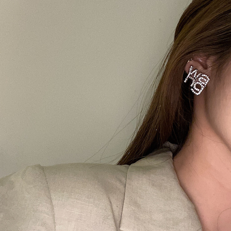 欧美满钻WANG字母耳环女港风925针耳钉气质高级冷淡风大气耳饰
