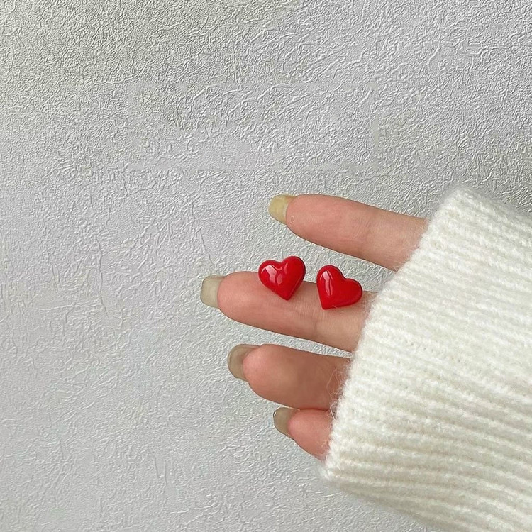 韩国东大门立体桃心耳钉女小巧简约红色耳环925针百搭耳饰品