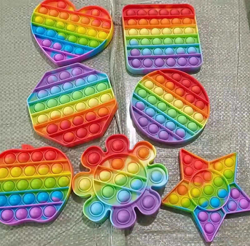 网红抖音灭鼠先锋彩虹色桌面解压硅胶玩具儿童亲子益智按按乐减压