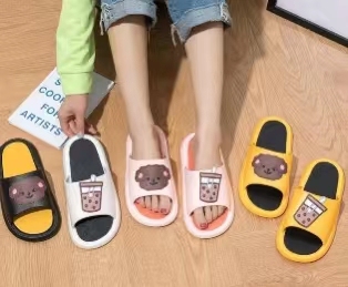 New Color Matching Couple Slippers Non-Slip Flat Fashion Outdoor Slippers Summer Indoor Home Sandals