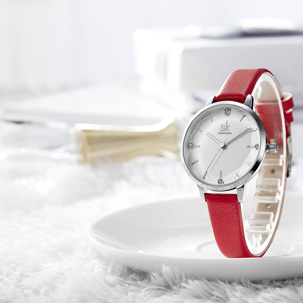 胜刻新款K8030女表菱形设计生活防水进口机芯PU表带厂家直销