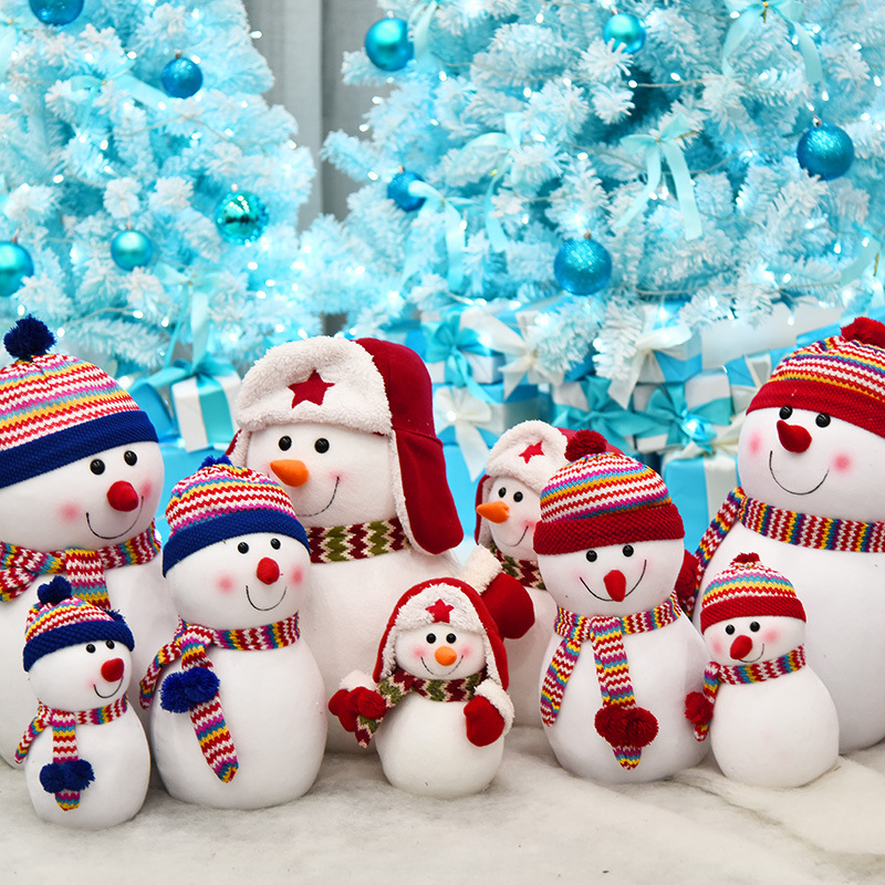 圣诞节红蓝雷锋帽泡沫雪人娃娃公仔摆件三口之家布景树下装饰用品