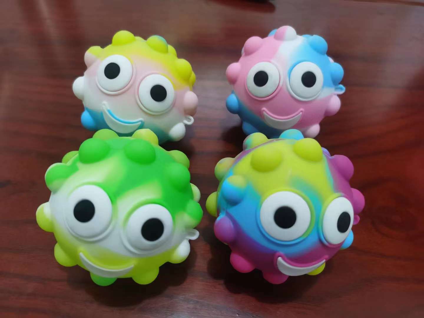 跨境新品爆款硅胶握力球灭鼠先锋减压泡泡乐球带眼睛解压发泄玩具