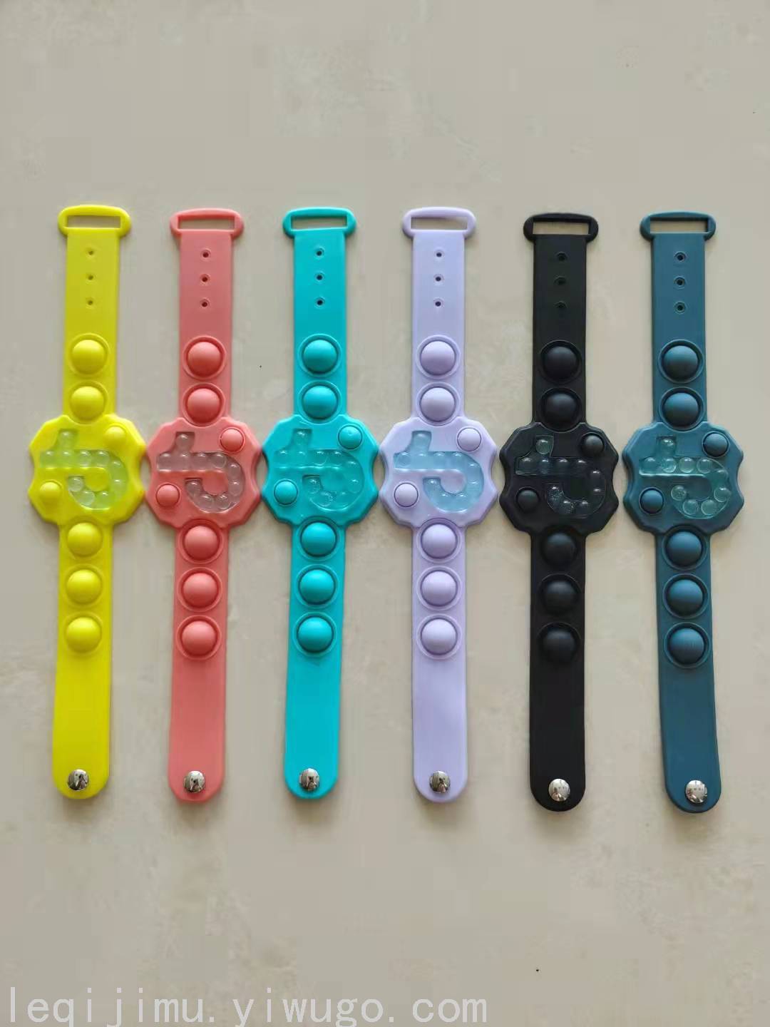 跨境新款趣味彩色灭鼠先锋手环益智减压按压运动硅胶手环批发