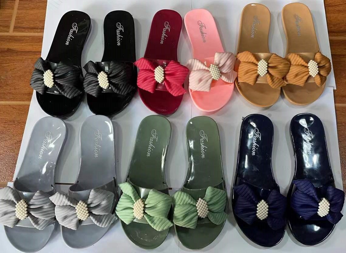 拖鞋女夏新款ins韩版时尚百搭金属链条一字拖外出沙滩防滑凉拖鞋