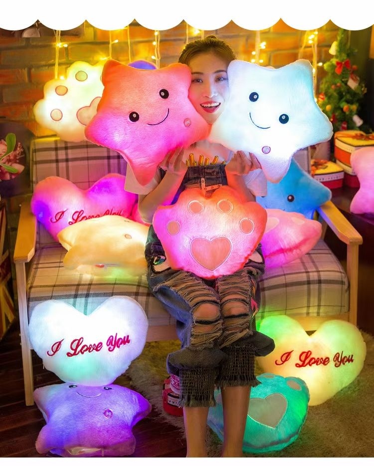 七彩发光五角星抱枕毛绒玩具情人节女友礼物装饰摆件公司礼品