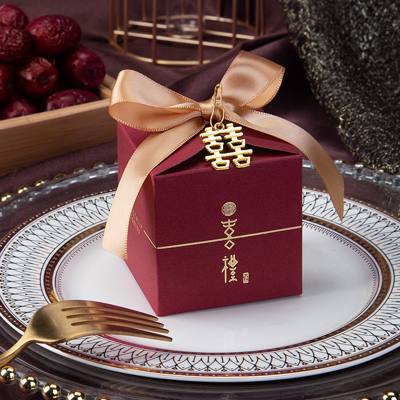 新款中式结婚红色喜糖盒子婚礼糖盒中国风婚庆礼盒包装喜糖盒批发