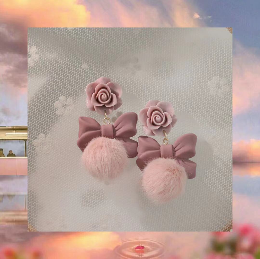 烟熏粉紫色浪漫玫瑰爱德堡公主甜美蝴蝶结耳钉冬季毛绒毛球耳环女