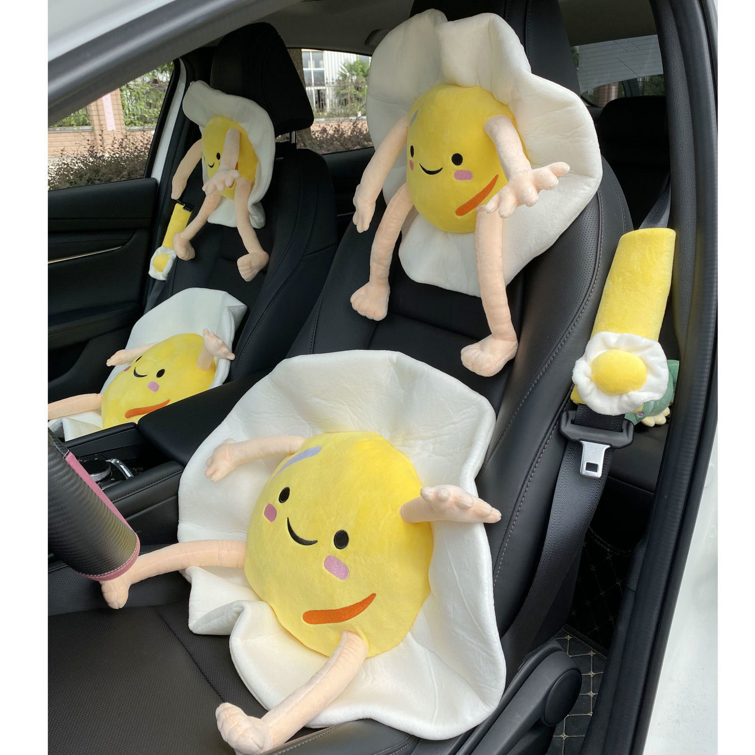 车载荷包蛋抱枕头枕煎蛋卷腰靠坐垫微笑吐司毛绒玩具蛋黄鸡蛋车饰