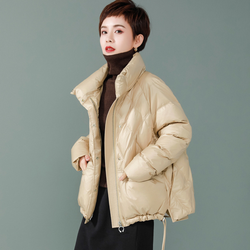 小个子短款羽绒服女冬装2021新款韩版时尚宽松白鸭绒面包服外套潮