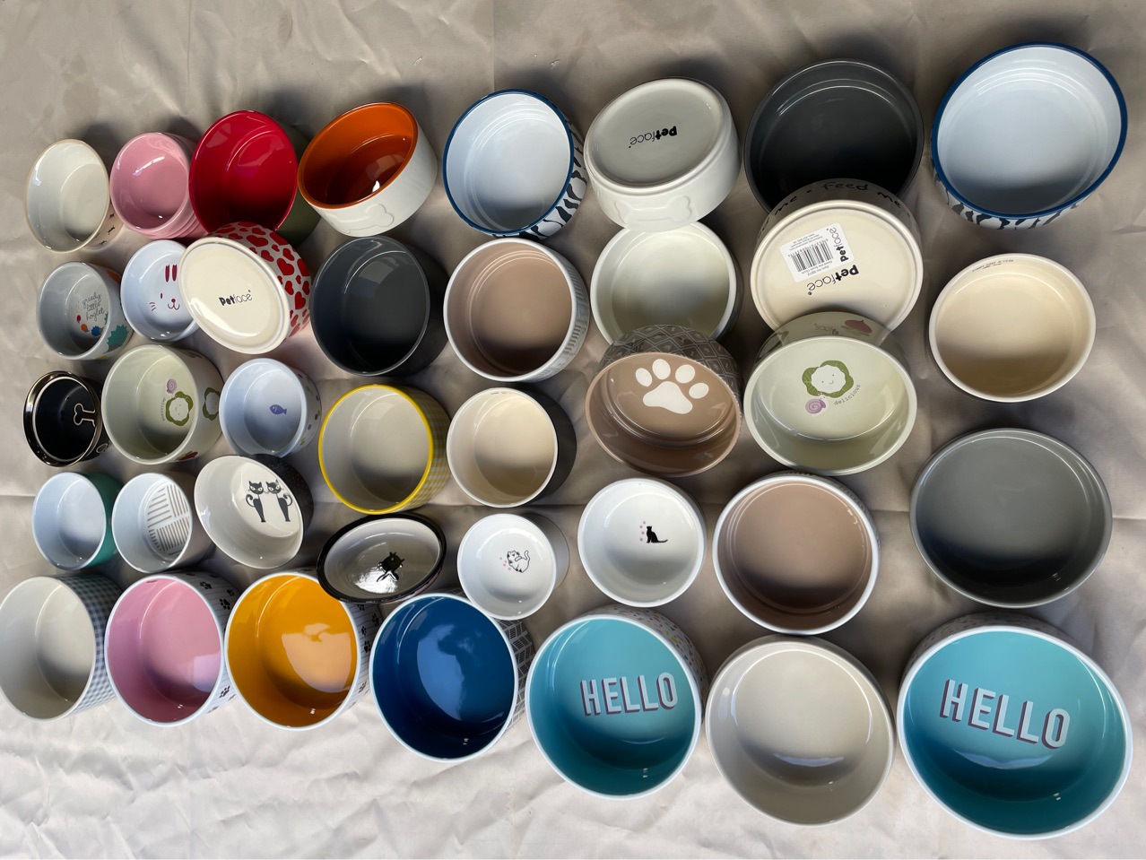 宠物碗外贸尾单库存陶瓷狗盆微瑕加厚防打翻卡通可爱猫咪碗狗碗