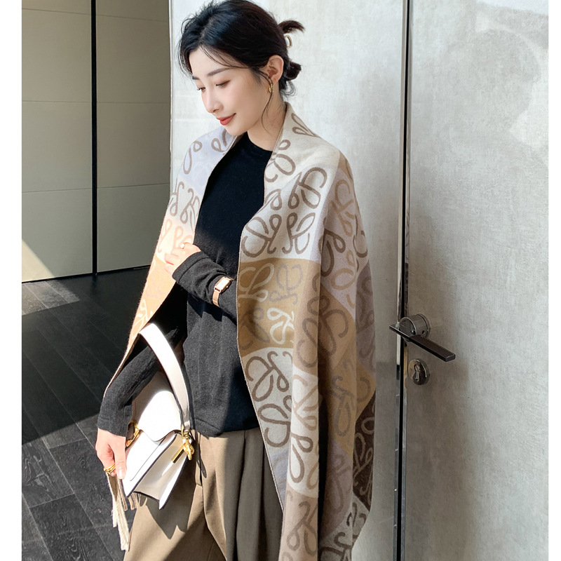 仿羊绒围巾女秋冬长款保暖两用韩版百搭时尚双面冬季空调披肩批发