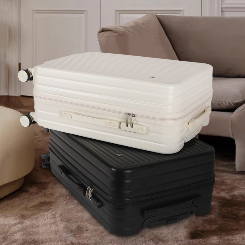 轻奢行李箱女学生日系旅行箱小型轻便拉杆箱网红24寸密码箱潮批发