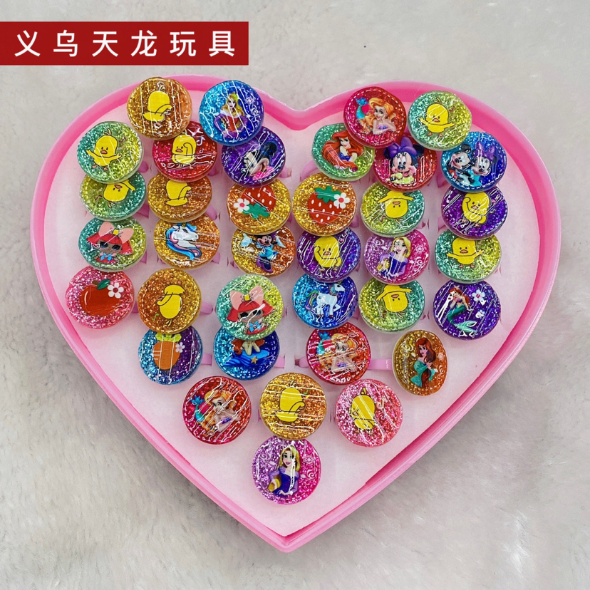 厂家批发儿童树脂卡通多造型金粉戒指冰雪公主苏菲亚女孩玩具