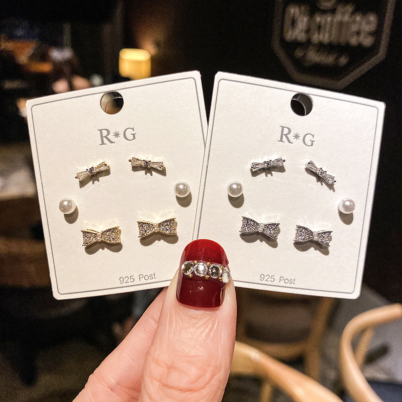 s925银针新款耳钉女学生简约可爱韩版耳环清新百搭耳饰防过敏套装