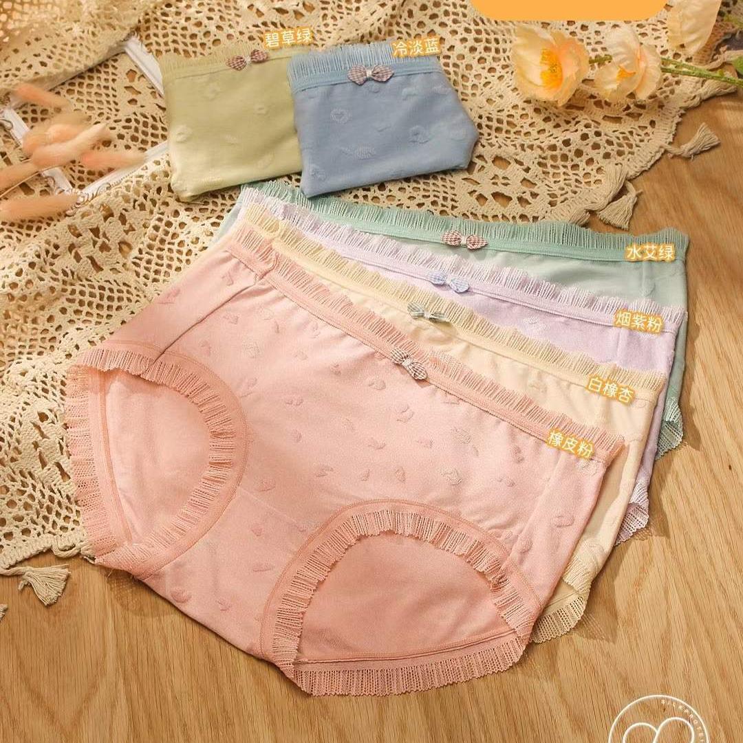 为精致女孩贴身打造 chao~仙的流苏花边 24H无忧呵护少女内裤