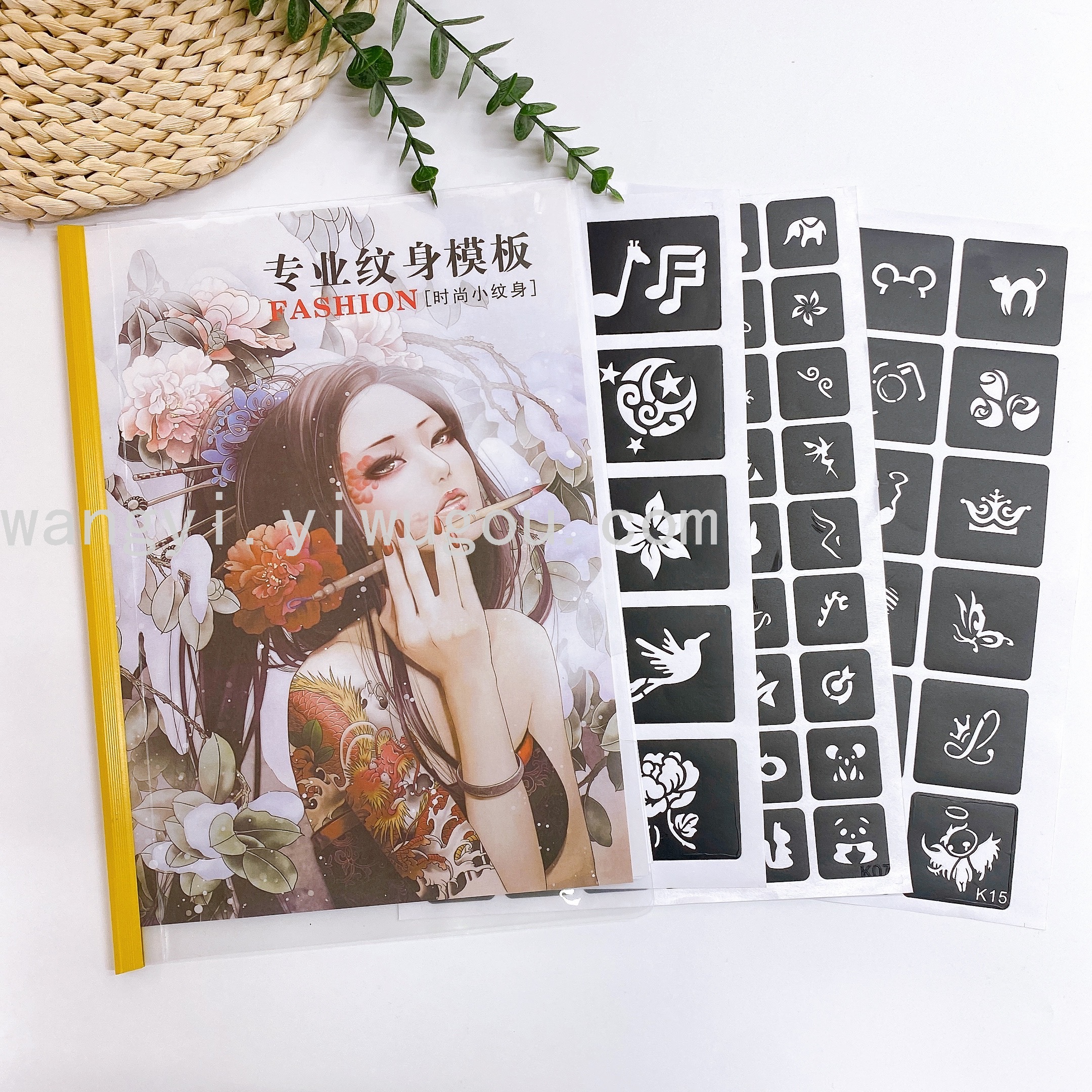 跨境新款半永久纹身模板镂空纹绣大图案册 海娜纹身贴果汁贴