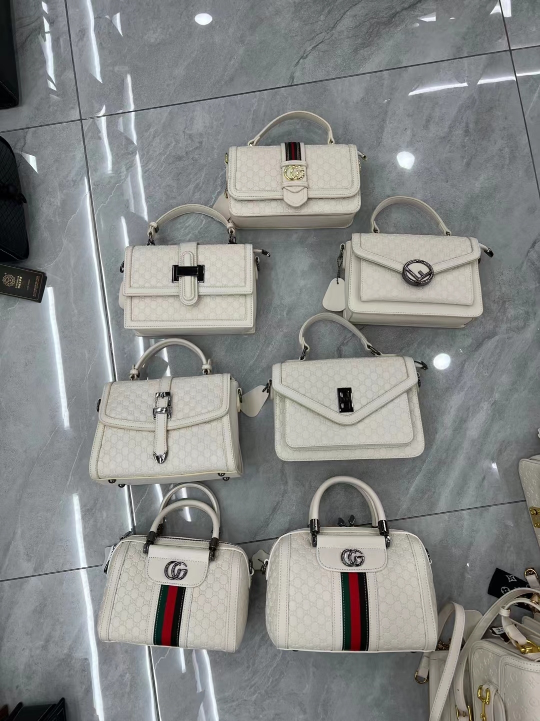 GD单肩斜挎小包 网红款 精致小包