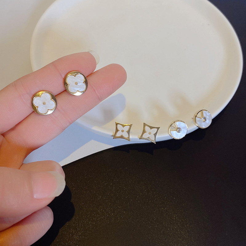 韩国简约四瓣花耳钉套装网红时尚睡觉不用摘S925银针耳环小巧耳饰