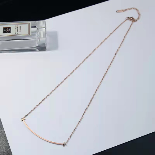 My First Half of Life Tang Jing Yuan Quan Same Necklace Rose Gold Colored Gold Titanium Steel Necklace Female Short Accessories Clavicle Chain