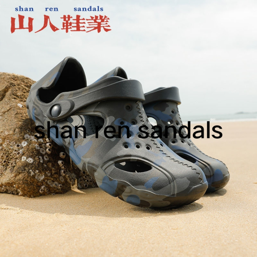 Slippers Men‘s Summer 2022 New Outdoor Soft Bottom Outdoor Beach Hole Shoes Household Non-Slip sandals Men‘s Slippers Men 