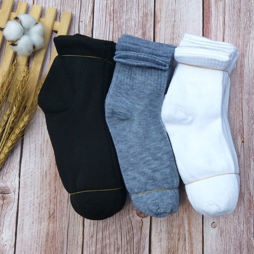 Socks Man‘s Sports Socks Solidcolor Mid-Calf Length Polyester Cotton Socks Running Rivers and Lakes Socks Foot Bath Stall Supply Socks Wholesale