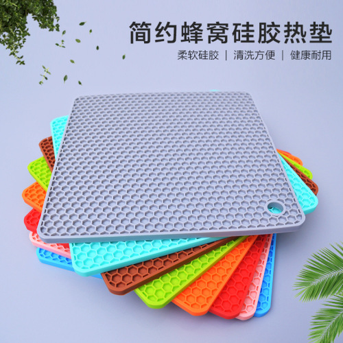 Square Placemat Silicone Honeycomb Mat High Temperature and Heat Resistant Kitchen Dining Table Protective Pad Waterproof Thermal Shielded Table Mat Baking Mat