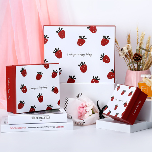 cute strawberry gift box large gift box lipstick cosmetics scarf gift packing box carton wholesale